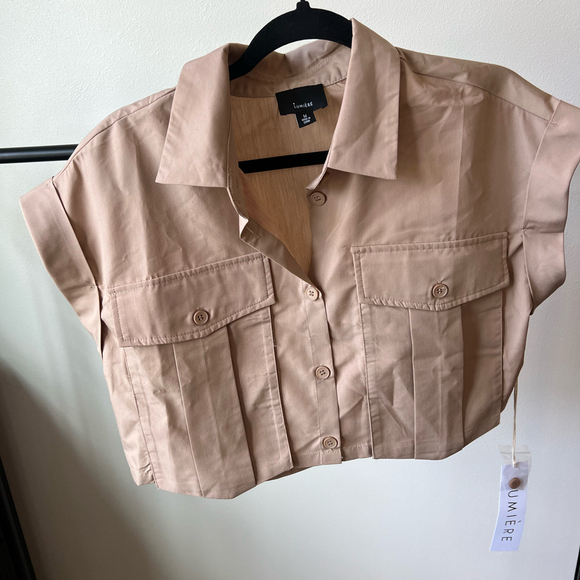 Lumiere Tops - Cropped khaki button-down